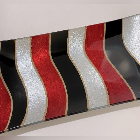 NIB Red Black Silver Rectangle Glass Wave Serving Plate 9.5"x5" - Picture 5 of 6